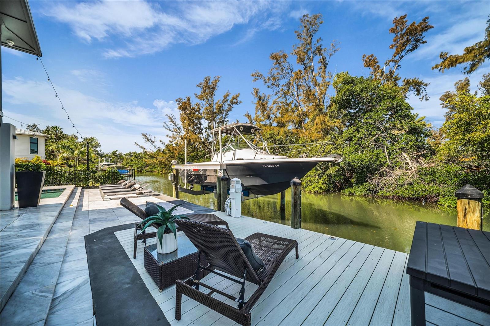 Image 35 of 47 For 7149 Longboat Drive N