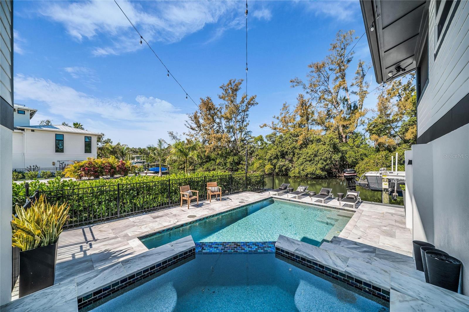 Image 37 of 47 For 7149 Longboat Drive N