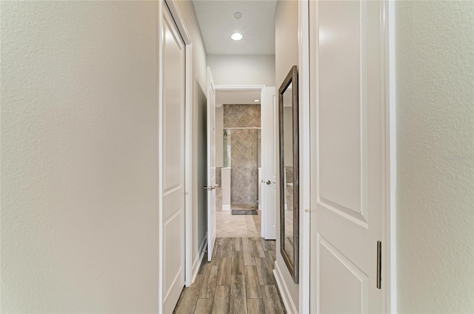 Image 31 of 98 For 348 Sapphire Lake Drive 101