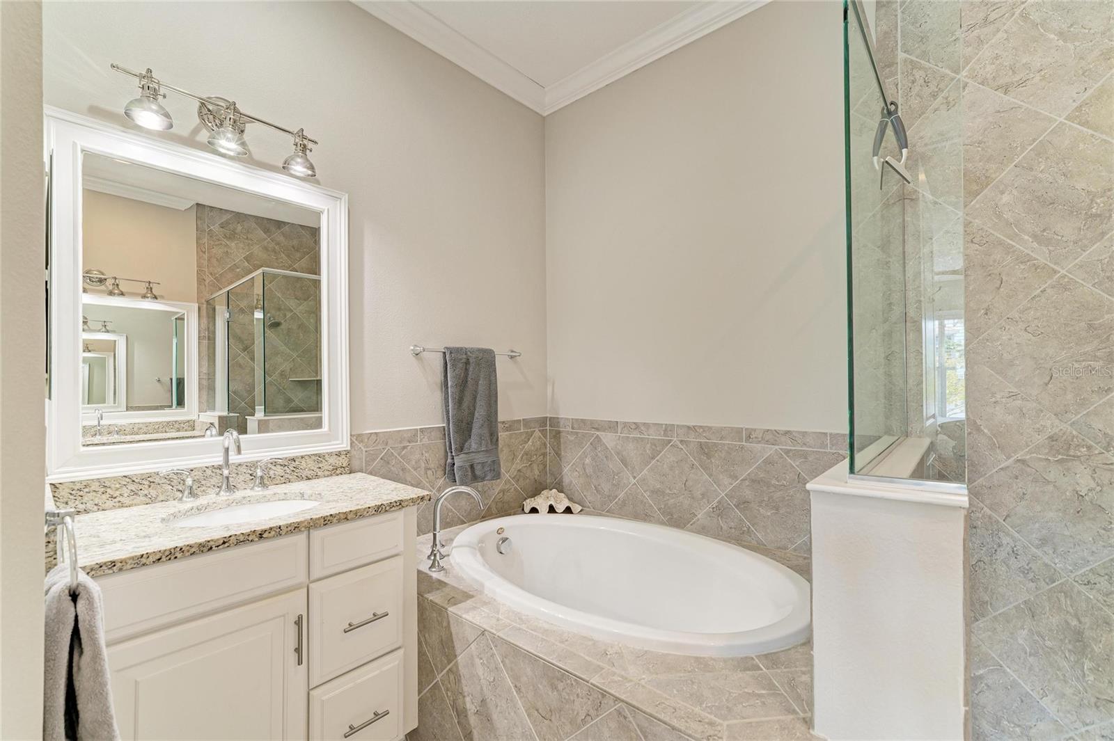 Image 34 of 98 For 348 Sapphire Lake Drive 101