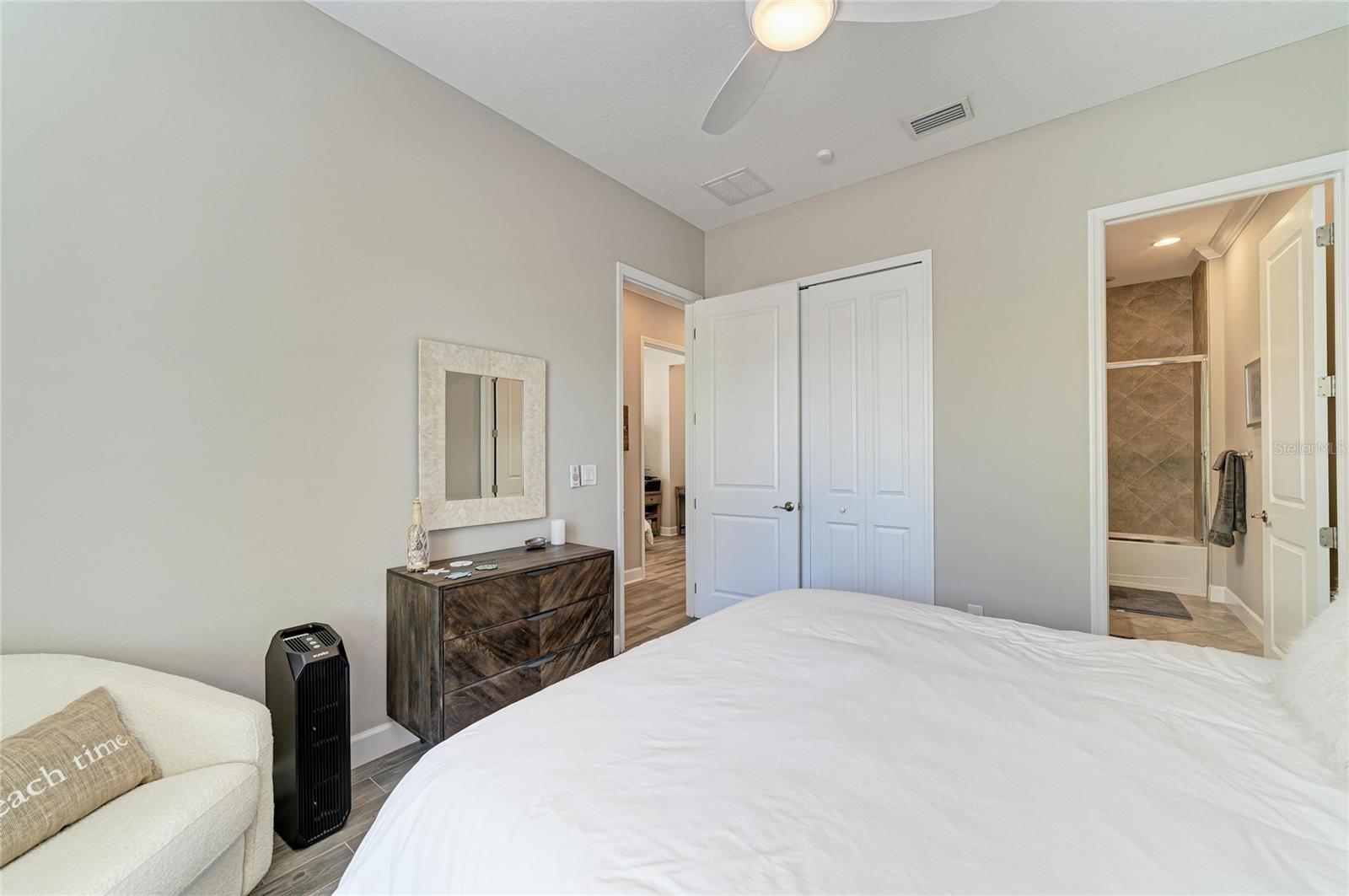 Image 38 of 98 For 348 Sapphire Lake Drive 101