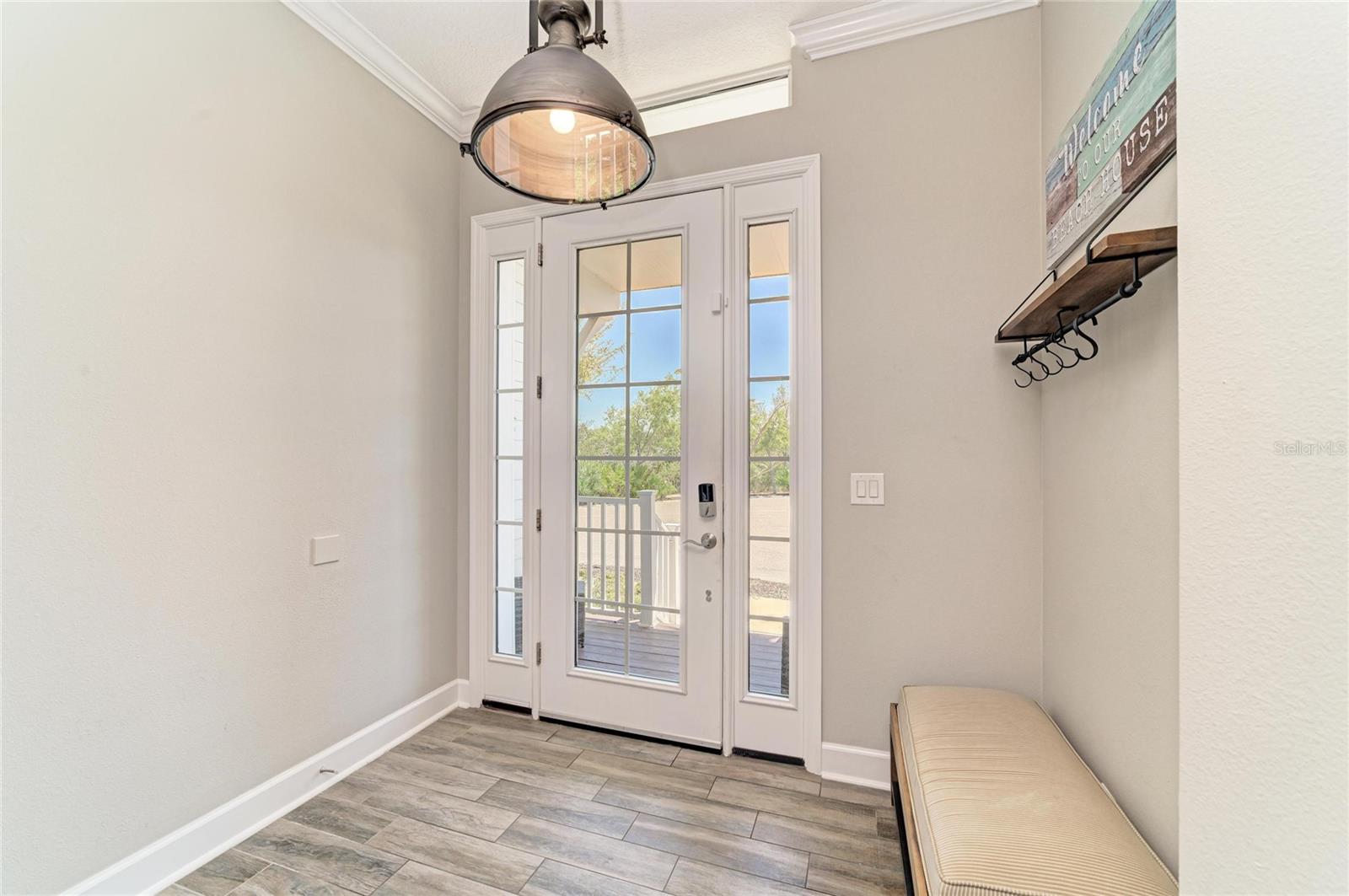 Image 5 of 98 For 348 Sapphire Lake Drive 101