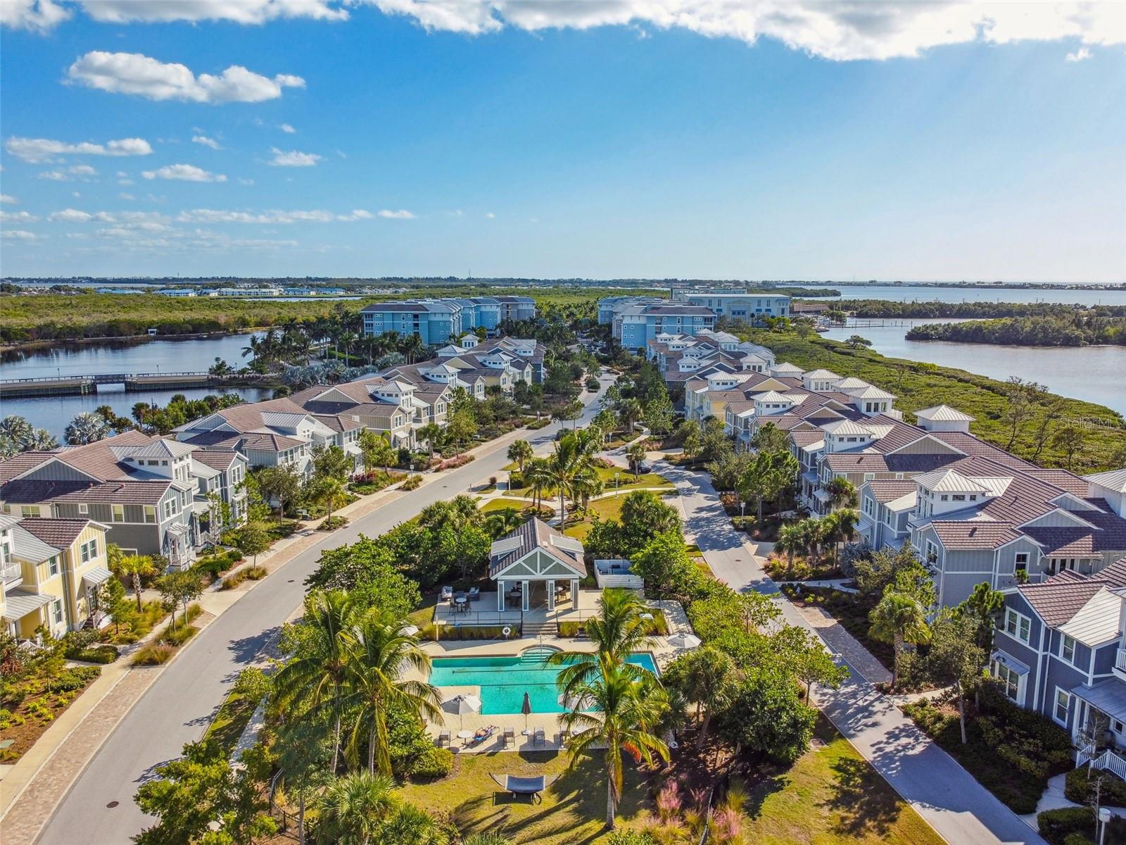 Image 88 of 98 For 348 Sapphire Lake Drive 101