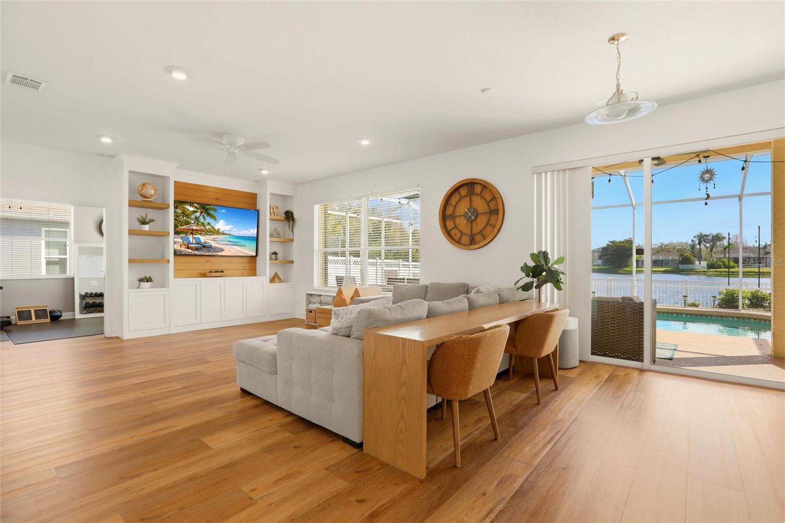 Image 10 of 68 For 6007 43rd Court E