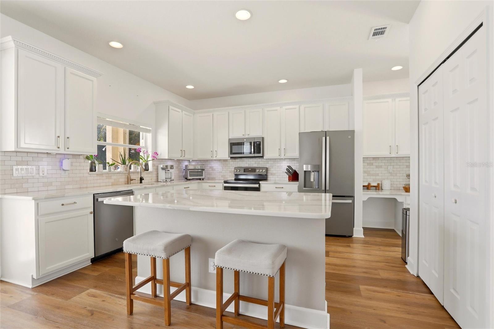 Image 13 of 68 For 6007 43rd Court E