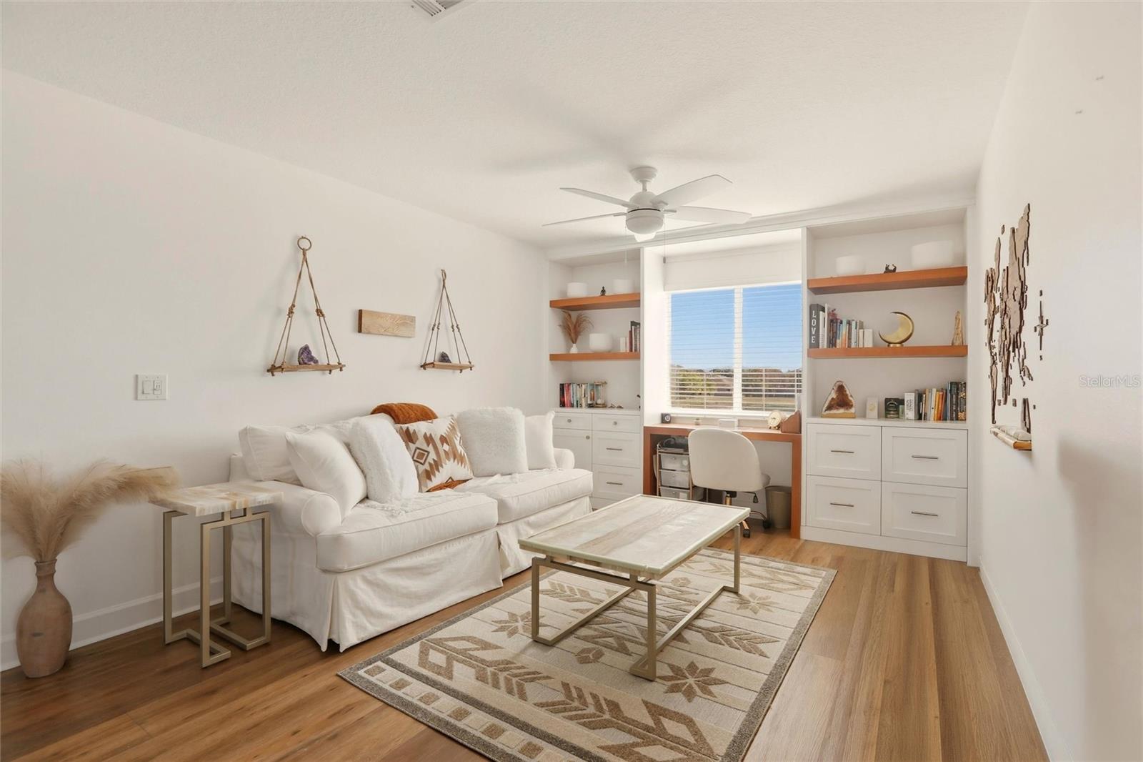 Image 23 of 68 For 6007 43rd Court E