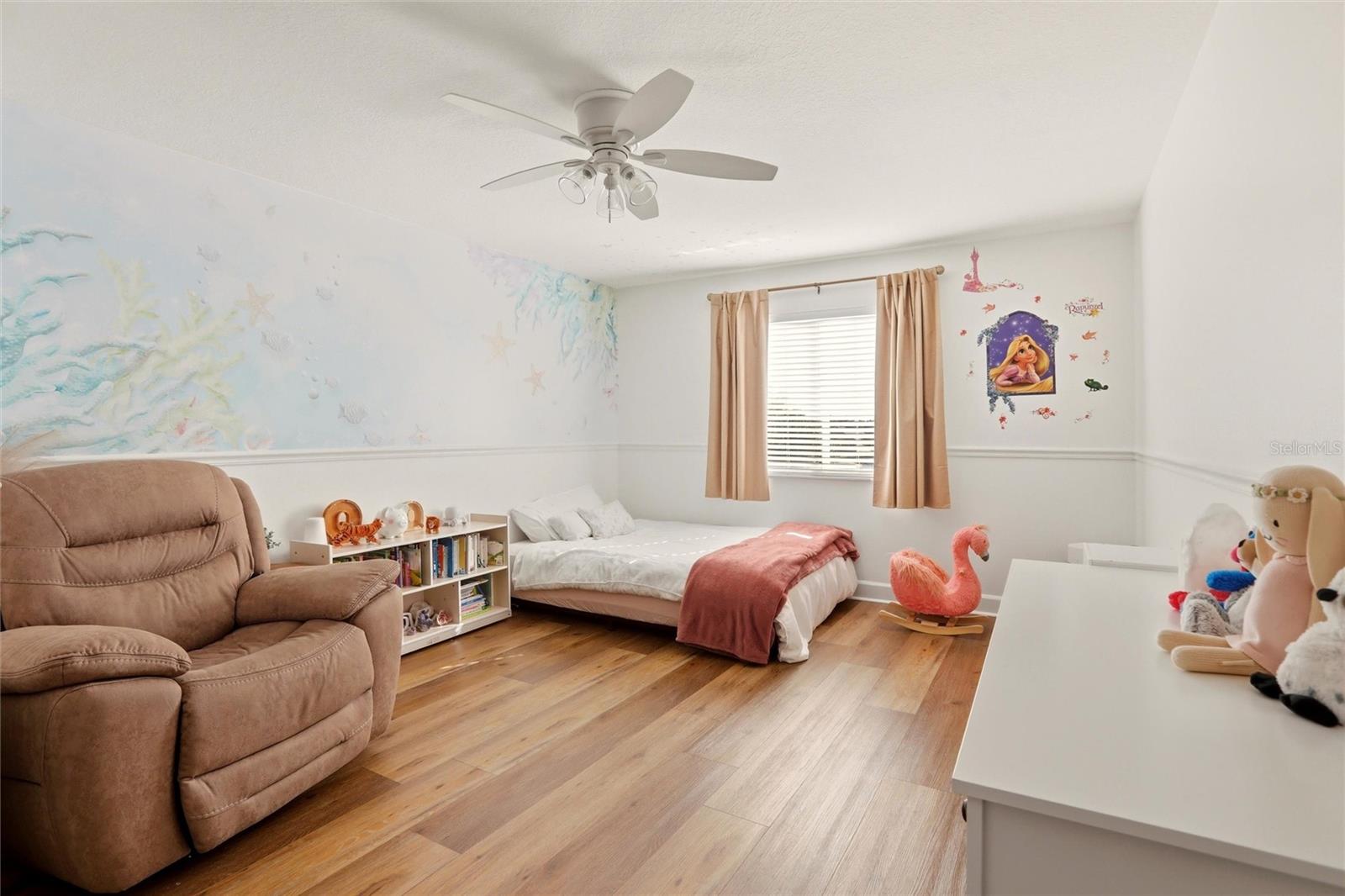 Image 24 of 68 For 6007 43rd Court E