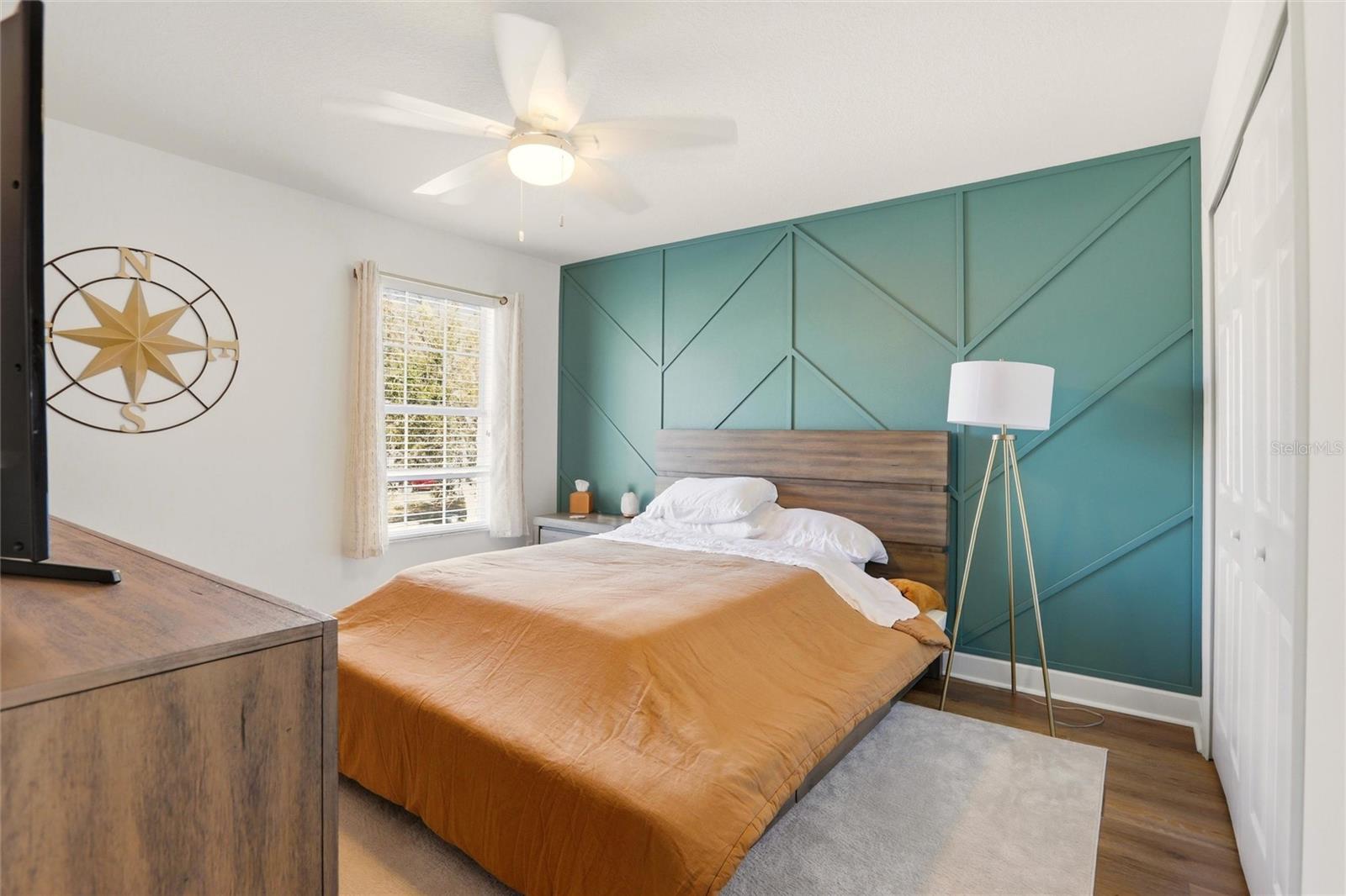 Image 28 of 68 For 6007 43rd Court E