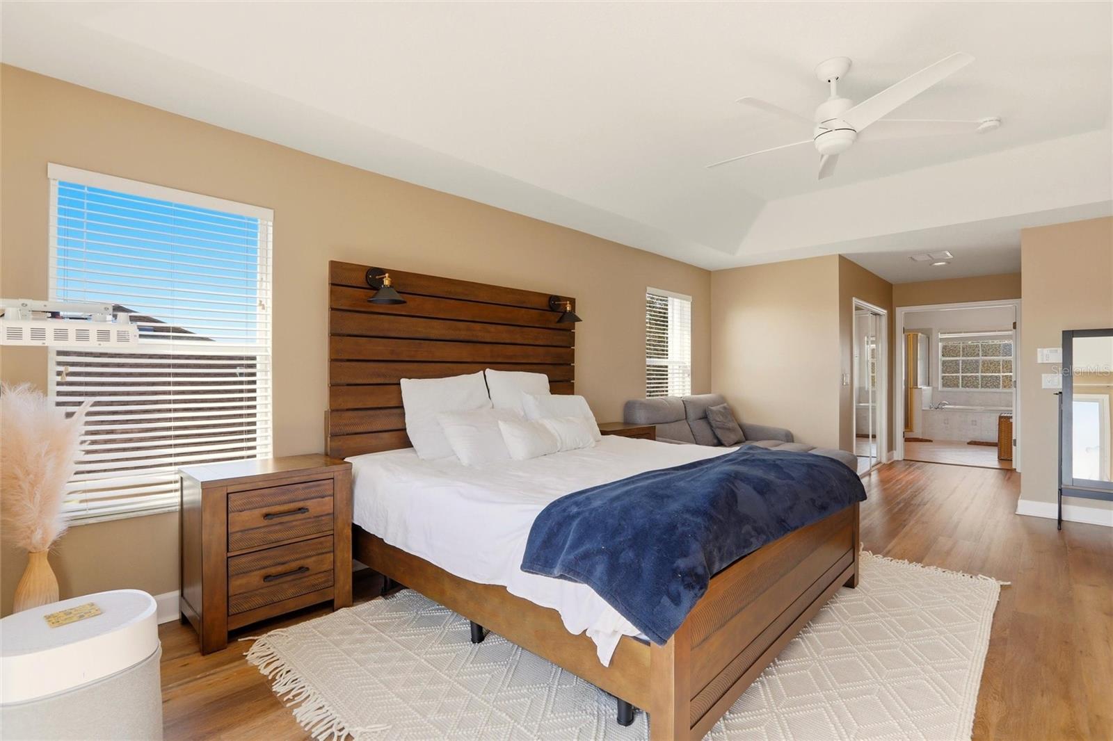 Image 35 of 68 For 6007 43rd Court E