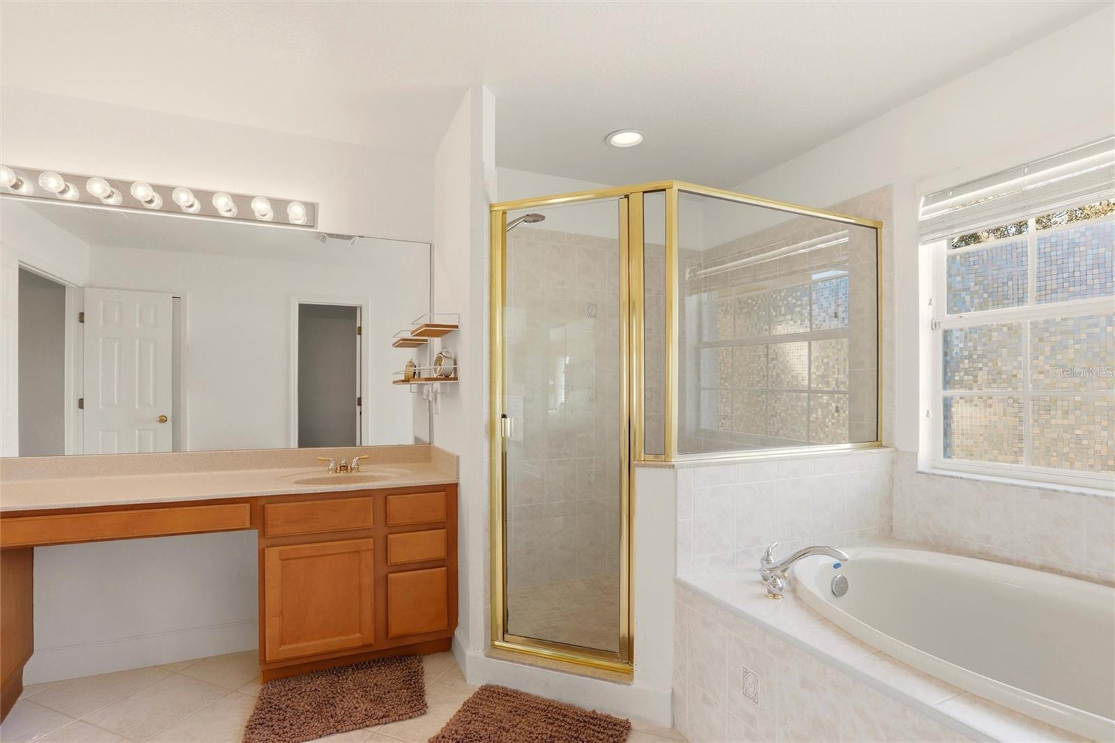 Image 40 of 68 For 6007 43rd Court E