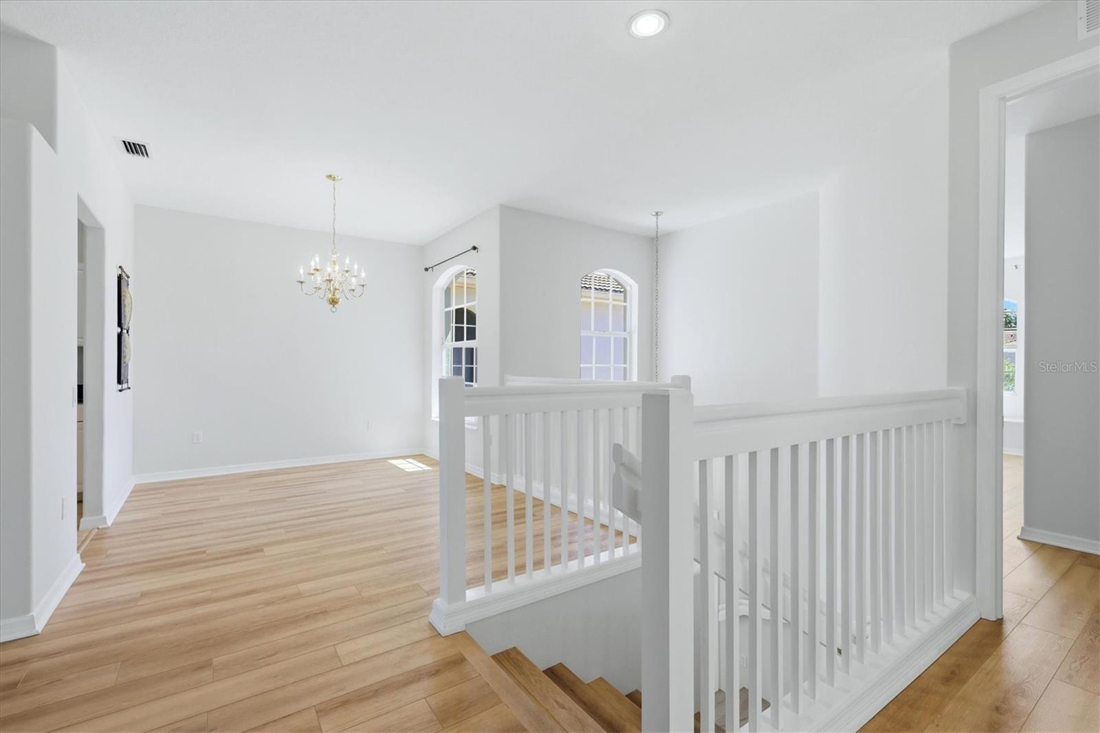 Image 8 of 49 For 4456 Streamside Court 1605