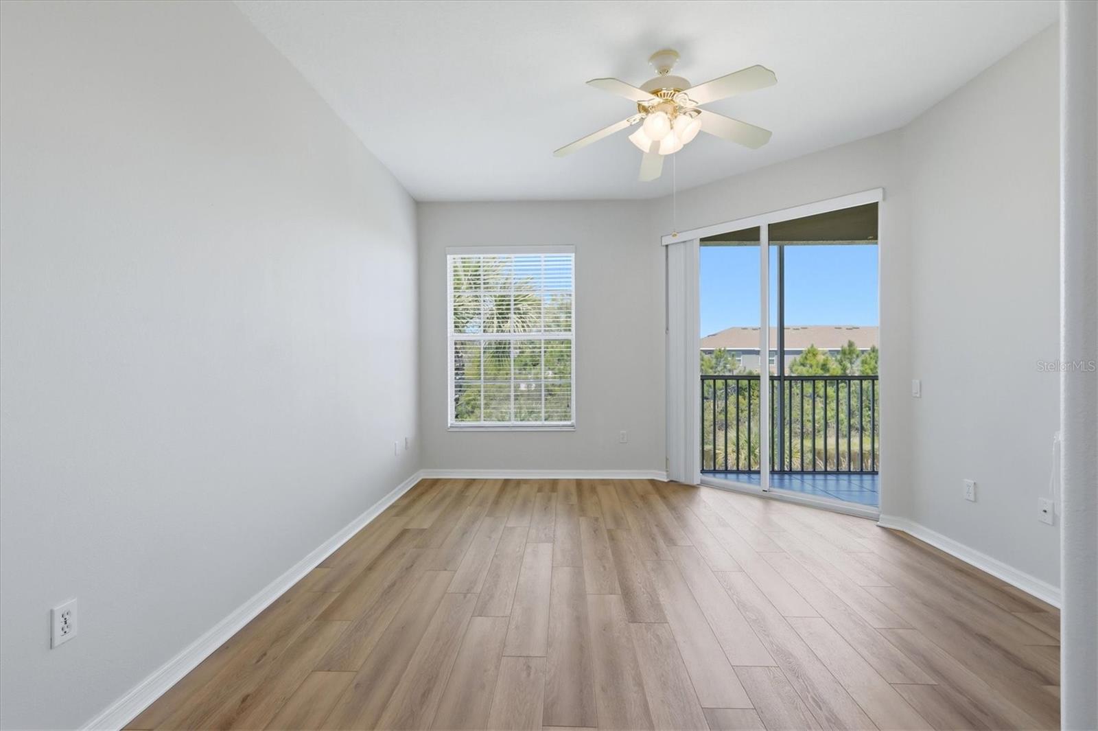 Image 15 of 41 For 4456 Streamside Court 1605