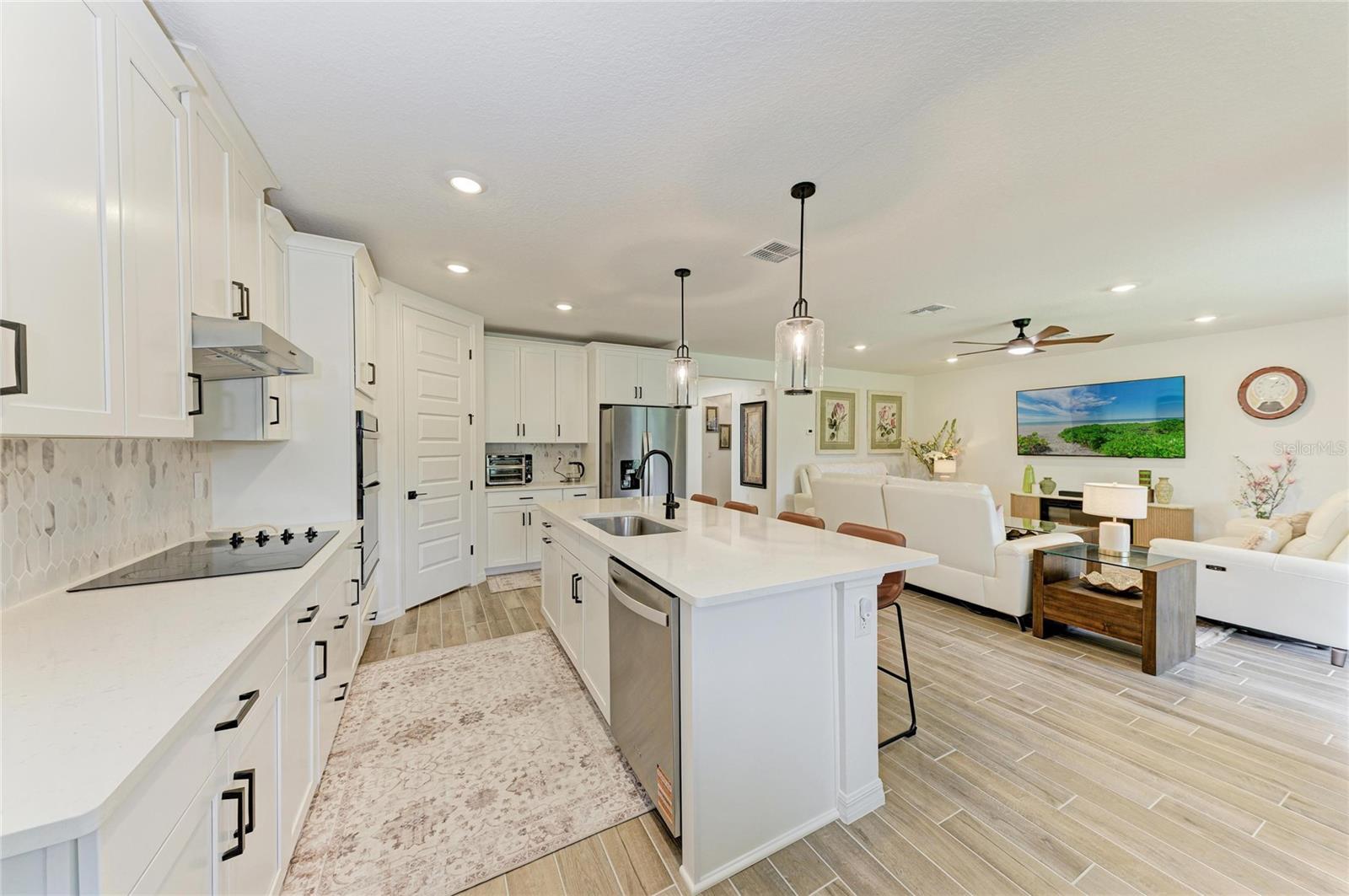 Image 10 of 78 For 14023 Kelly Park Court