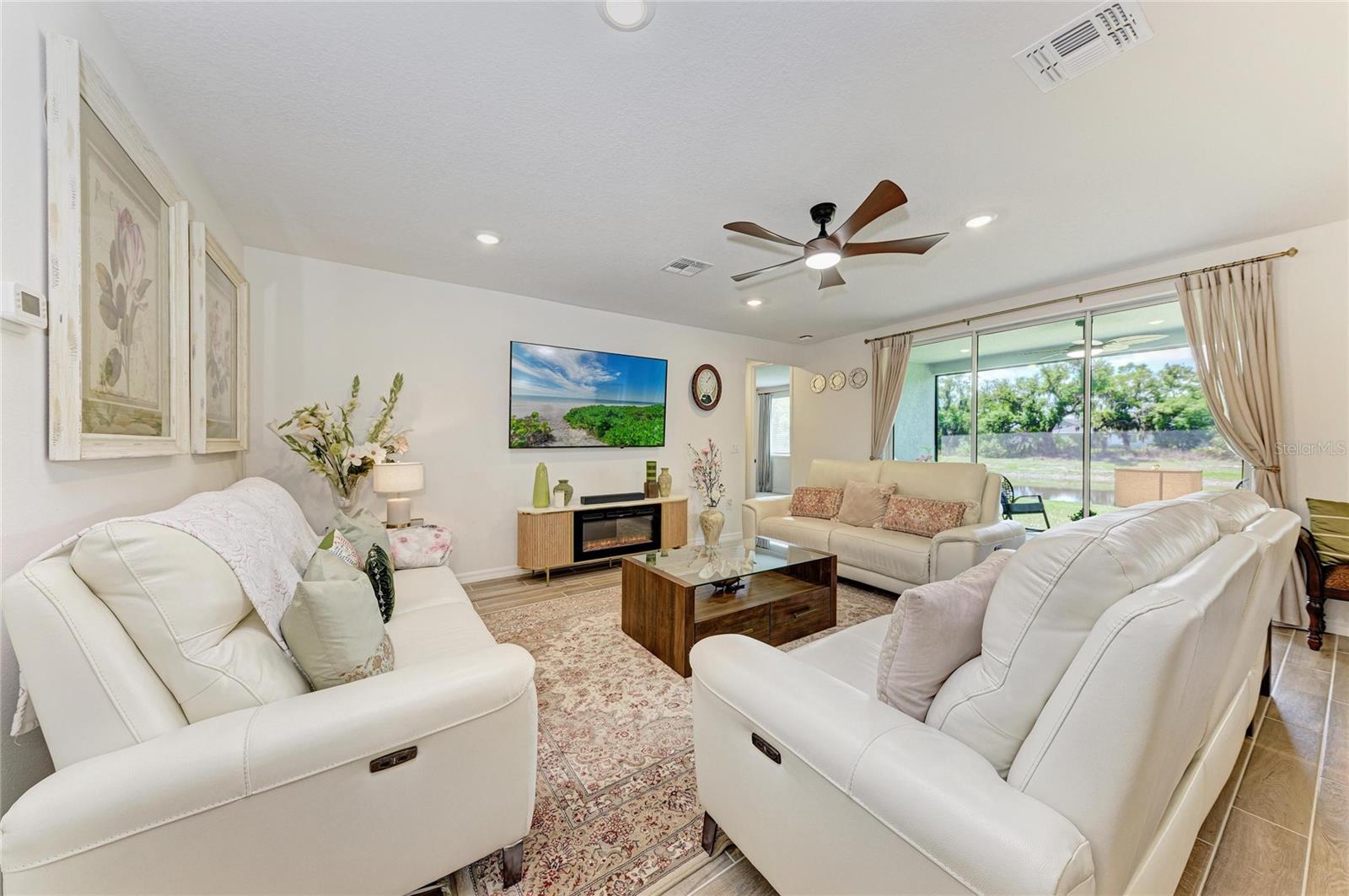 Image 13 of 78 For 14023 Kelly Park Court