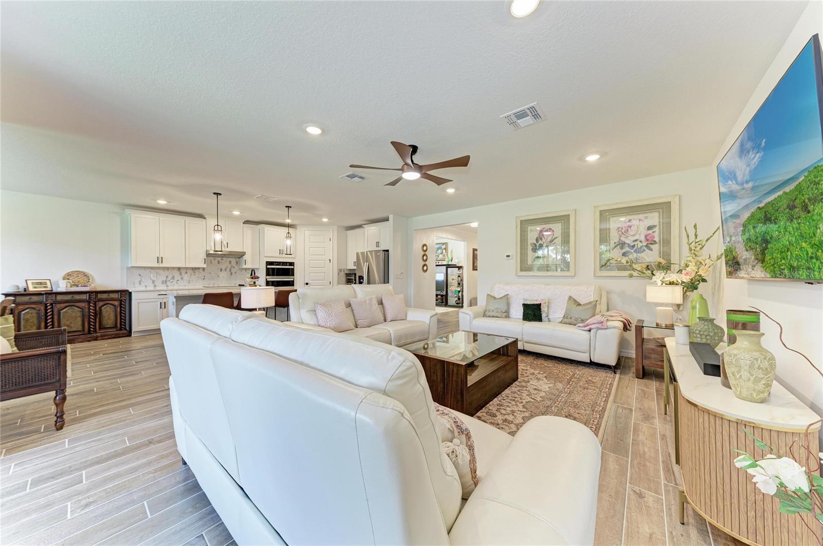 Image 14 of 78 For 14023 Kelly Park Court