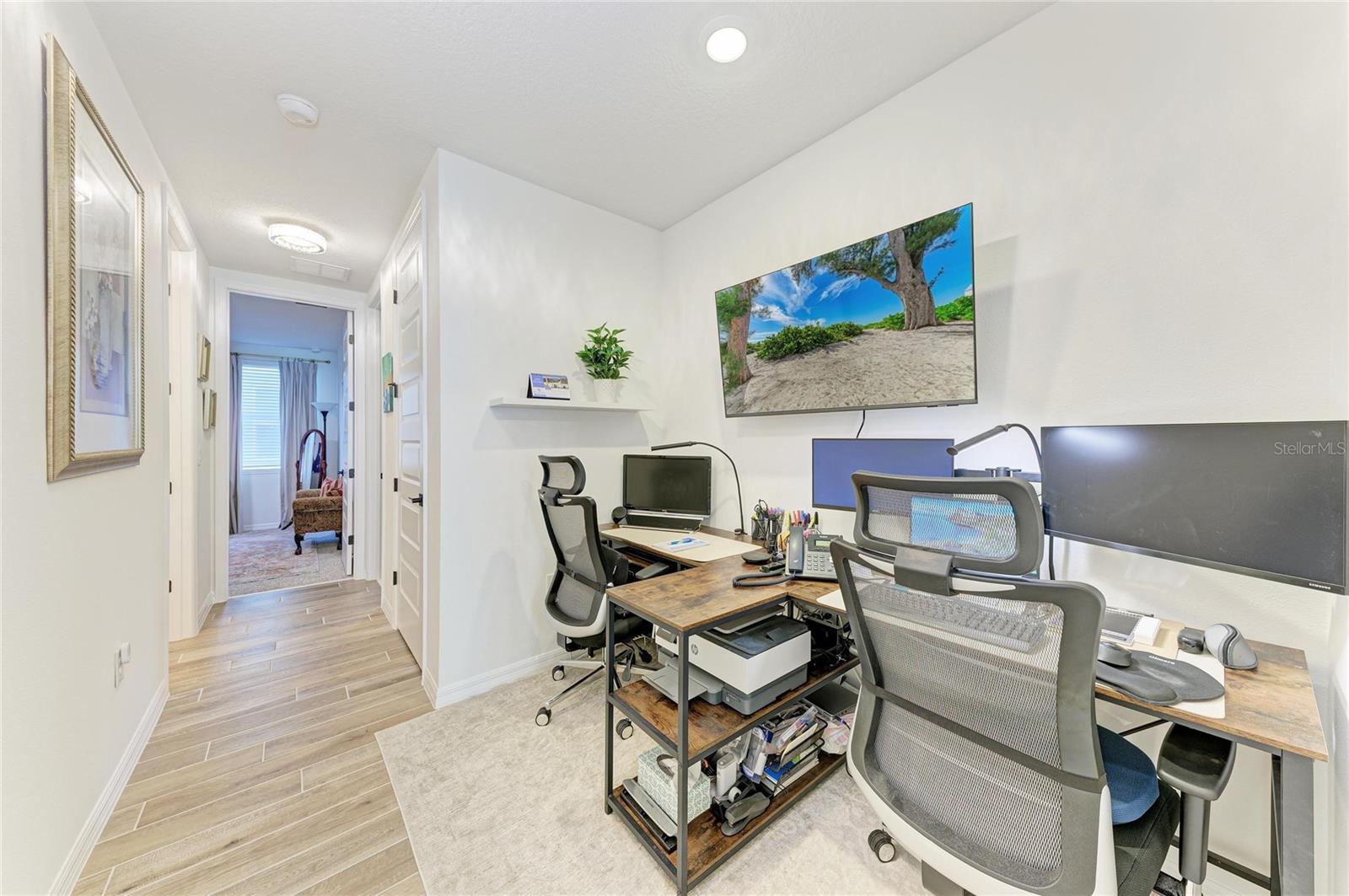 Image 28 of 78 For 14023 Kelly Park Court