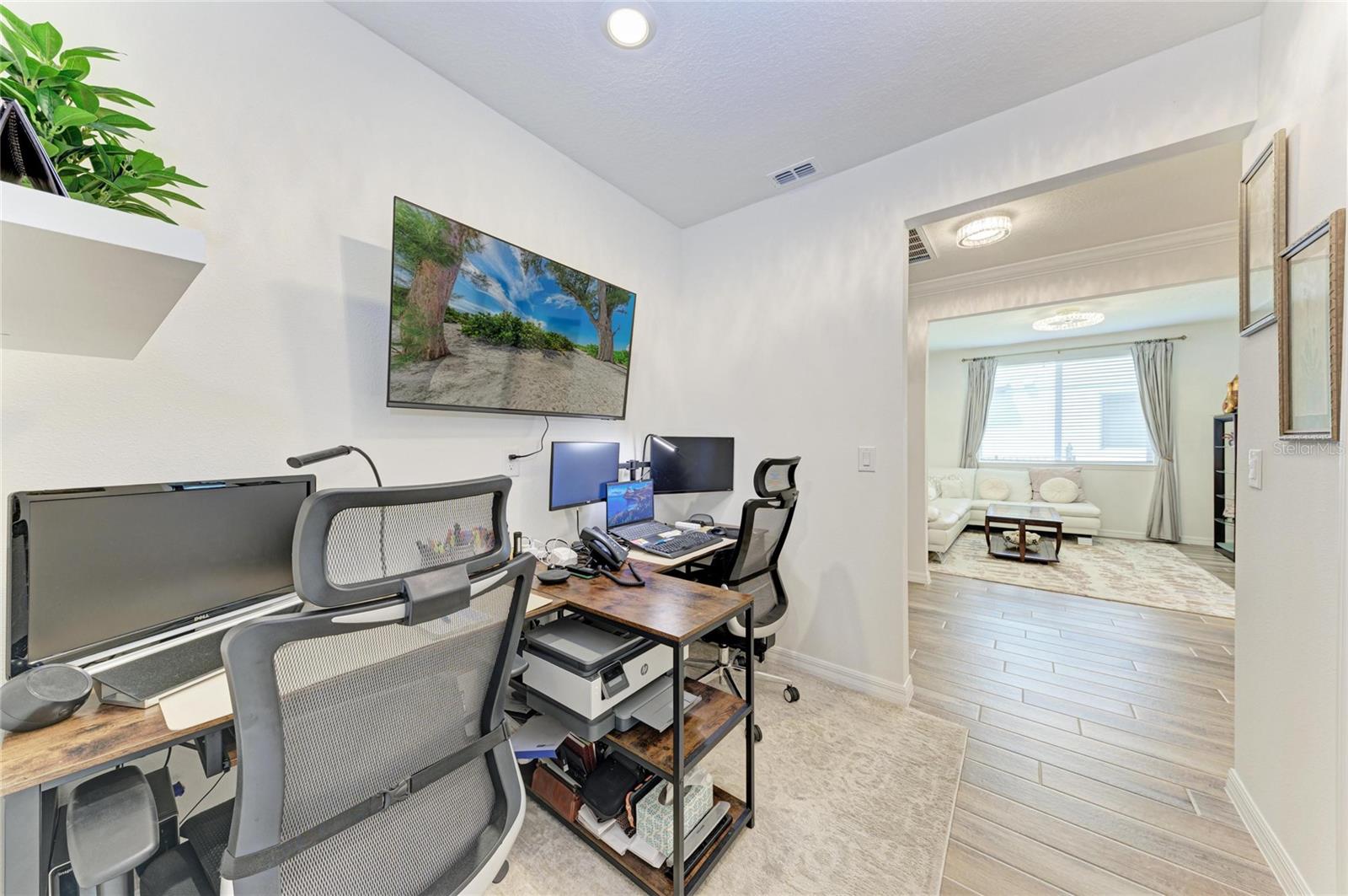 Image 29 of 78 For 14023 Kelly Park Court