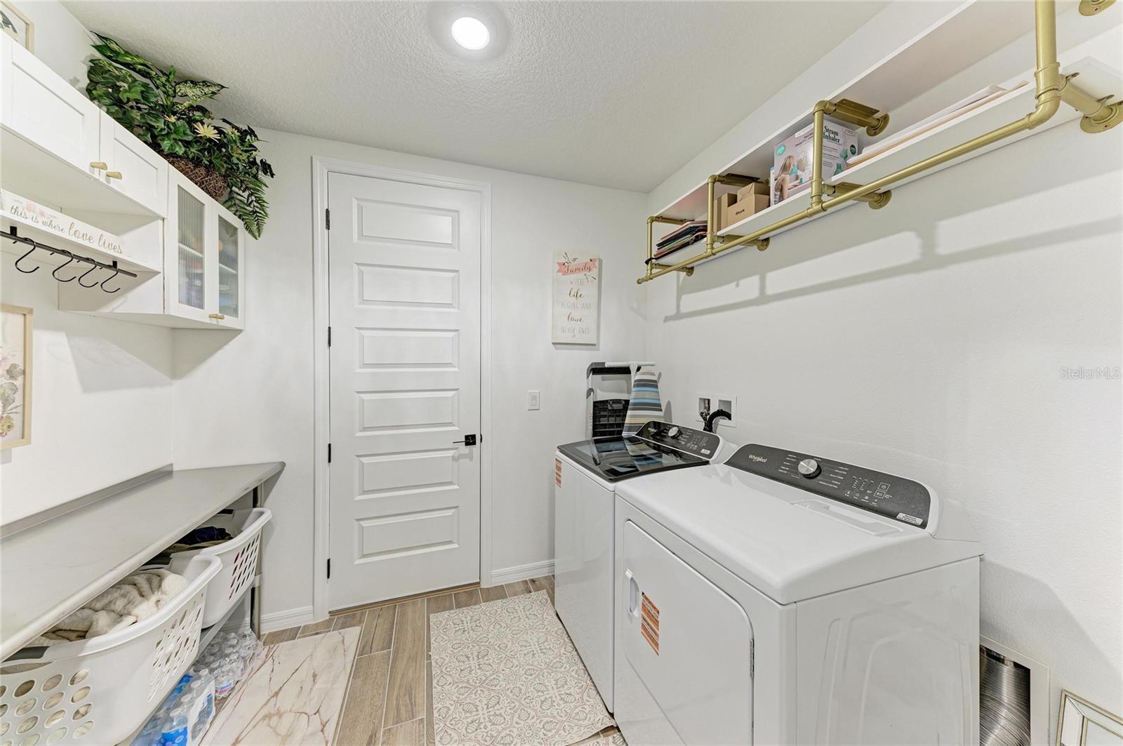 Image 43 of 78 For 14023 Kelly Park Court