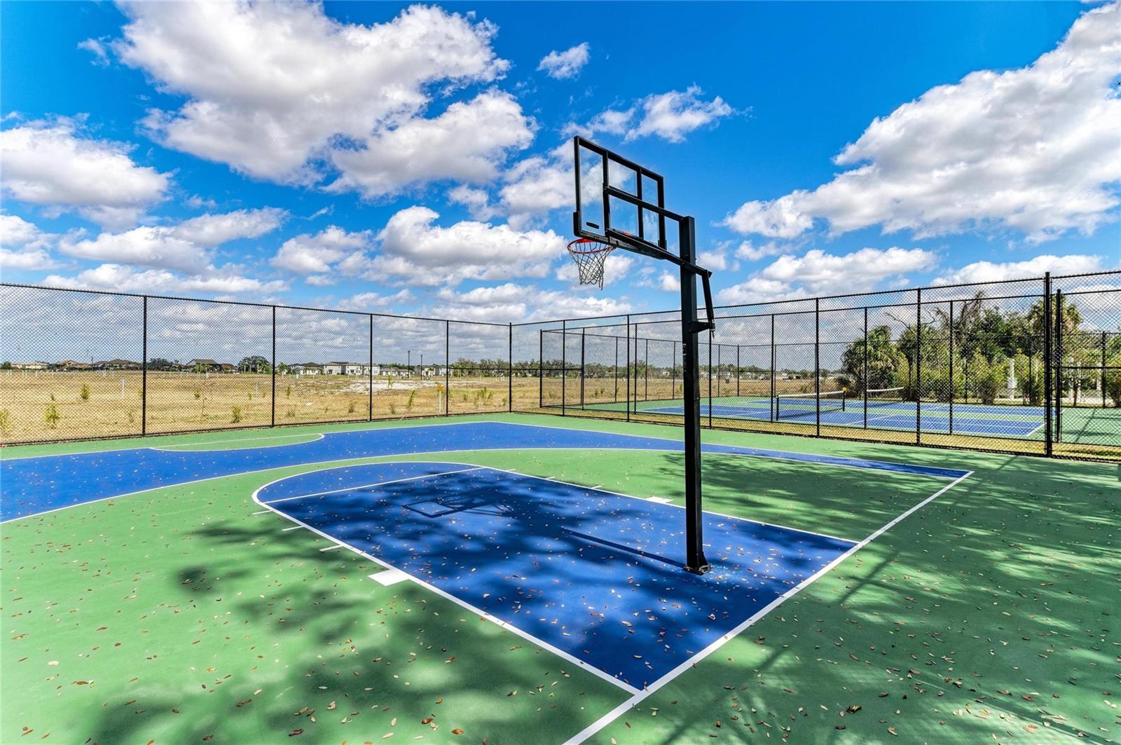 Image 56 of 78 For 14023 Kelly Park Court