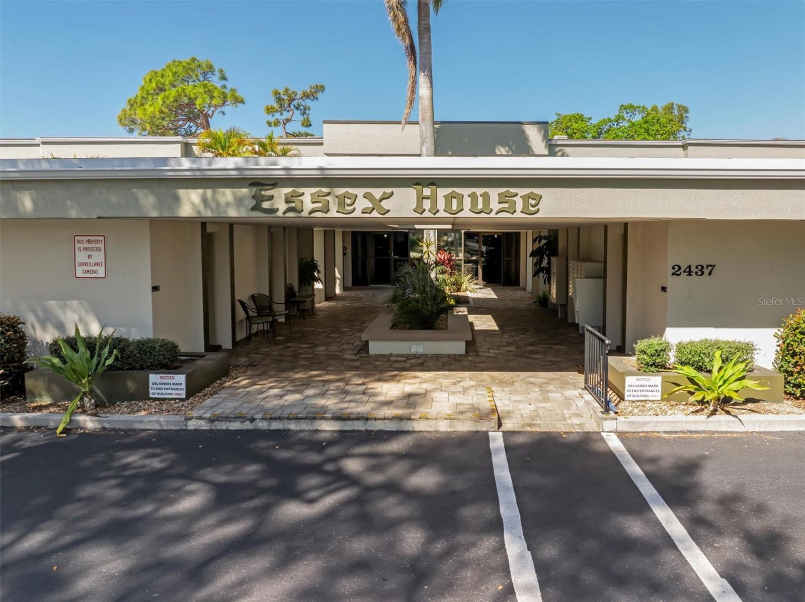 Image 2 of 38 For 2437 Harbor Boulevard 204