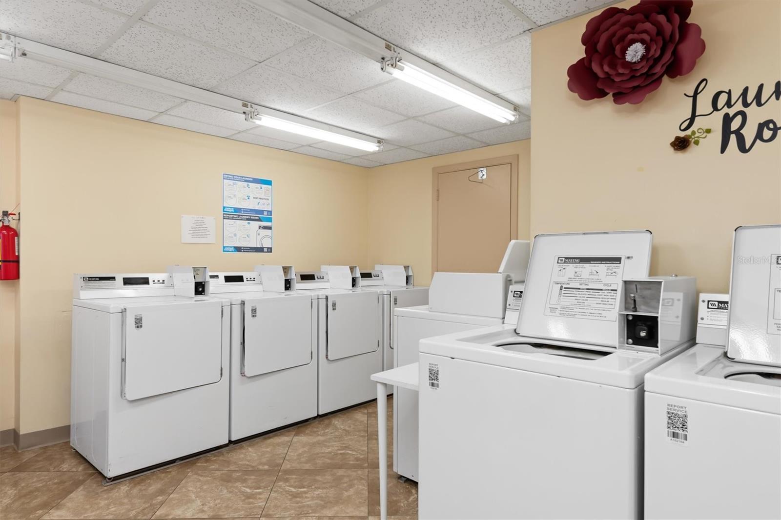 Image 23 of 38 For 2437 Harbor Boulevard 204