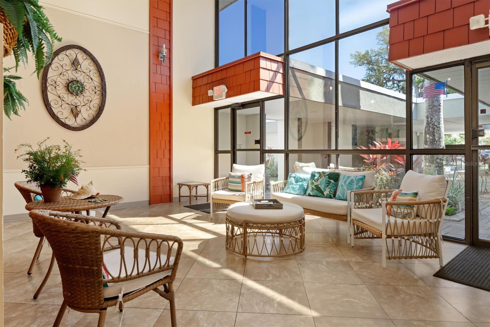 Image 24 of 38 For 2437 Harbor Boulevard 204