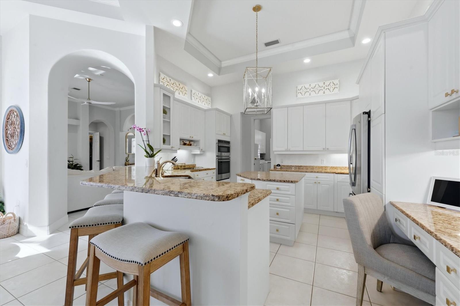 Image 12 of 100 For 19 Cayman Isles Boulevard