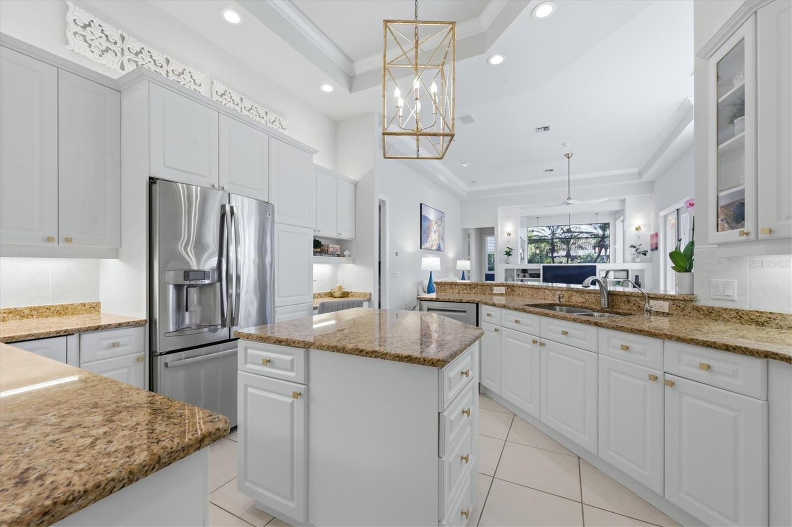 Image 14 of 100 For 19 Cayman Isles Boulevard