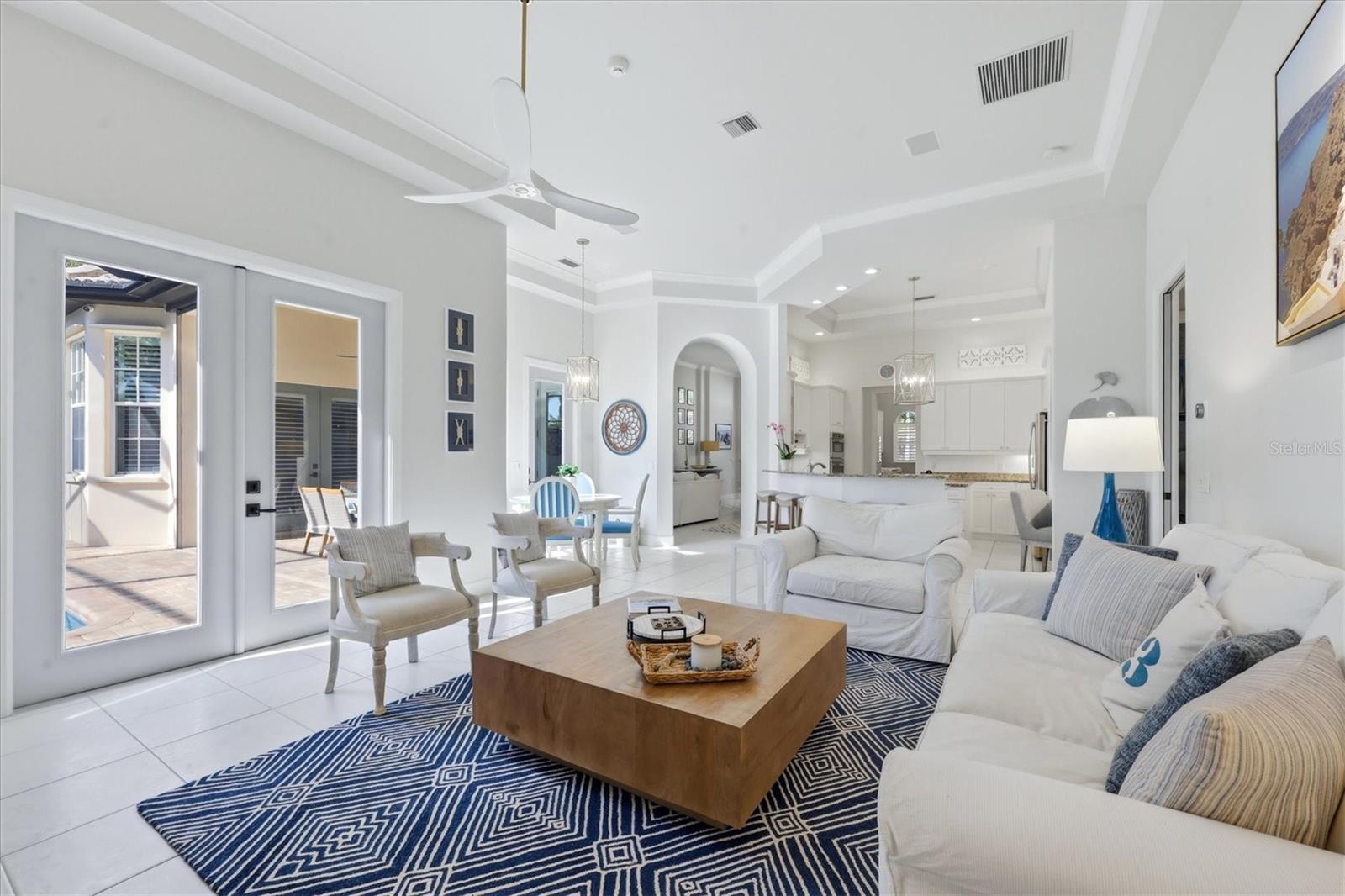 Image 17 of 100 For 19 Cayman Isles Boulevard