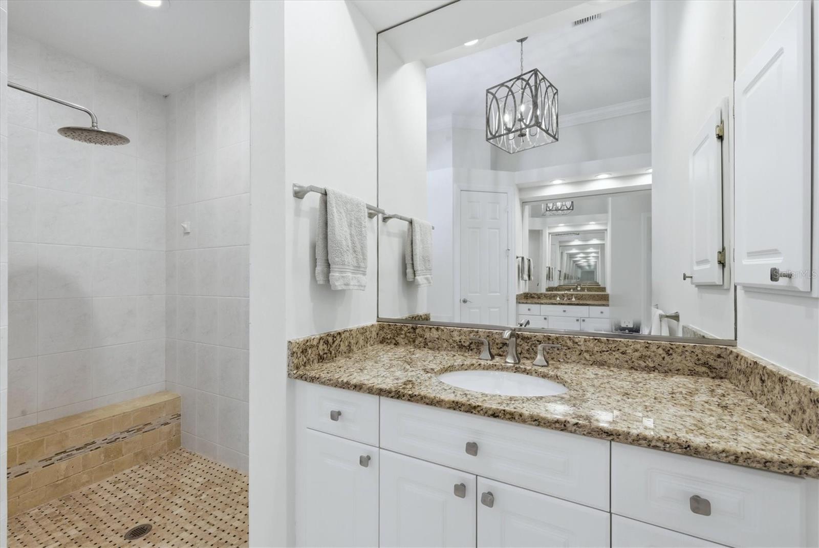 Image 25 of 100 For 19 Cayman Isles Boulevard