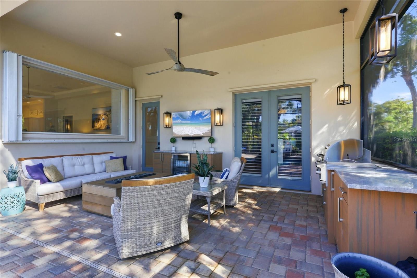 Image 35 of 100 For 19 Cayman Isles Boulevard