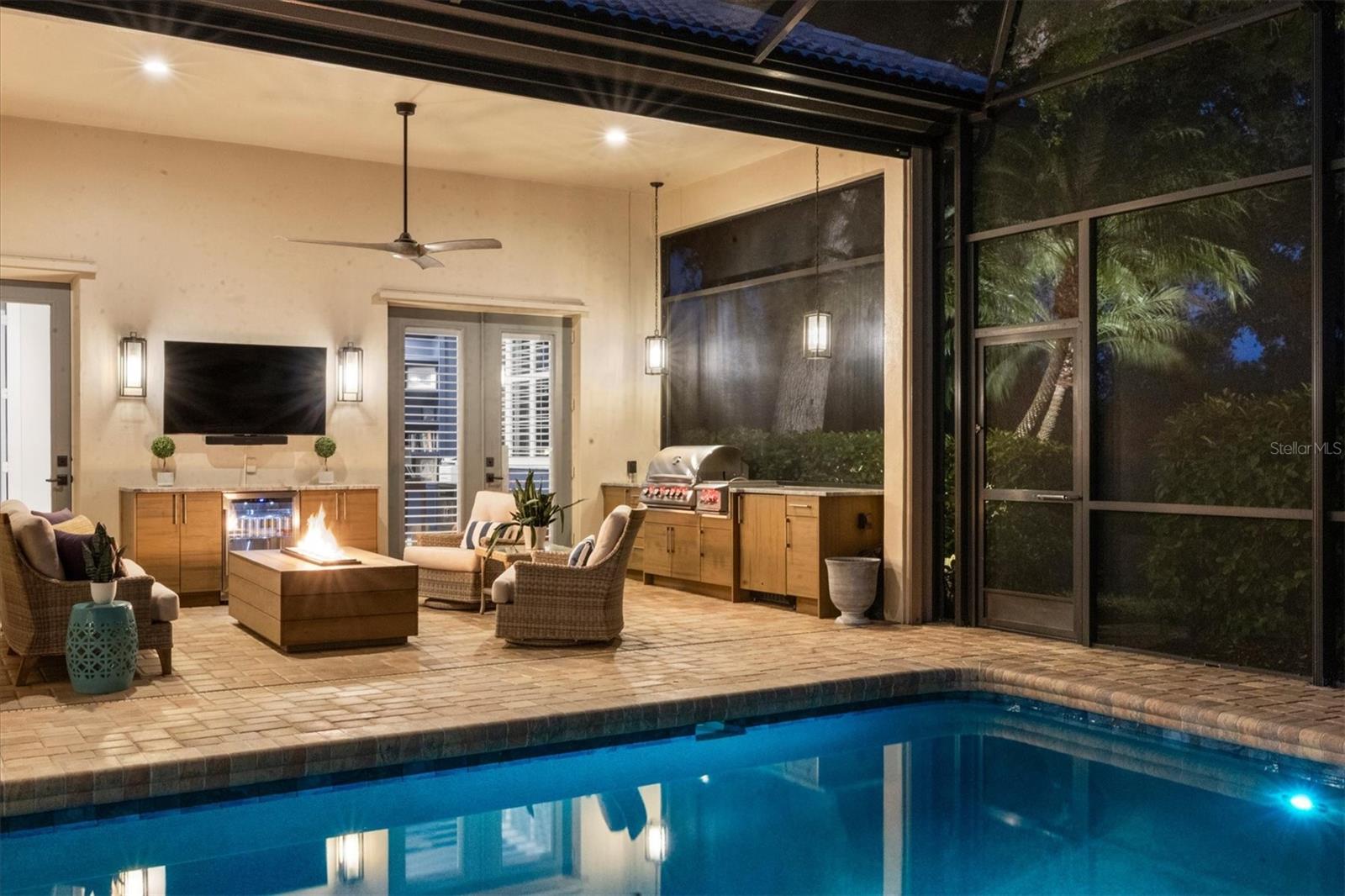 Image 40 of 100 For 19 Cayman Isles Boulevard