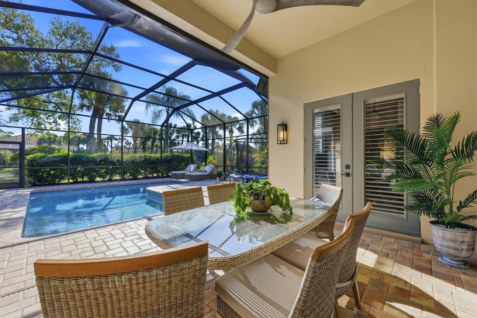 Image 42 of 100 For 19 Cayman Isles Boulevard