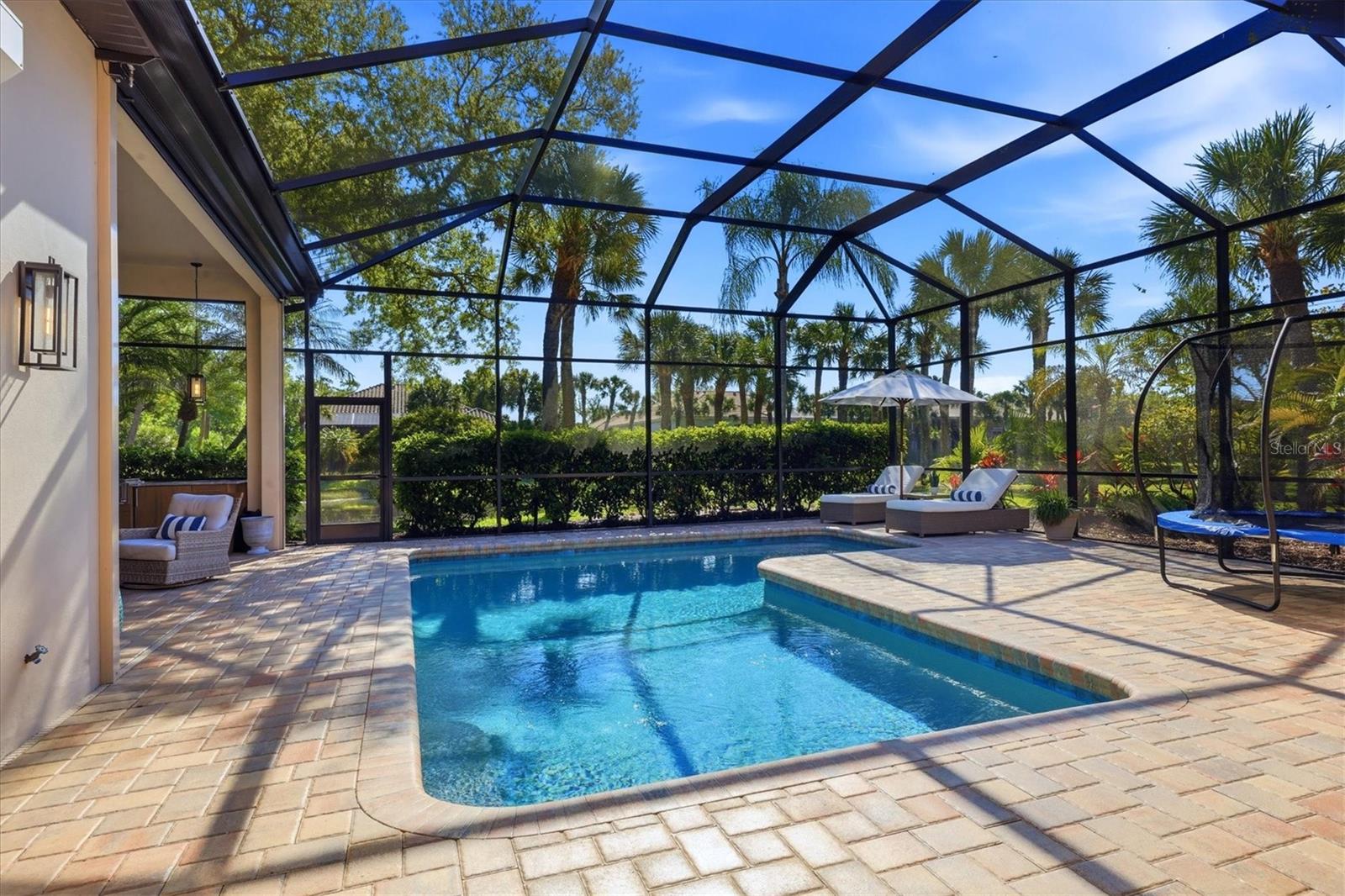 Image 47 of 100 For 19 Cayman Isles Boulevard