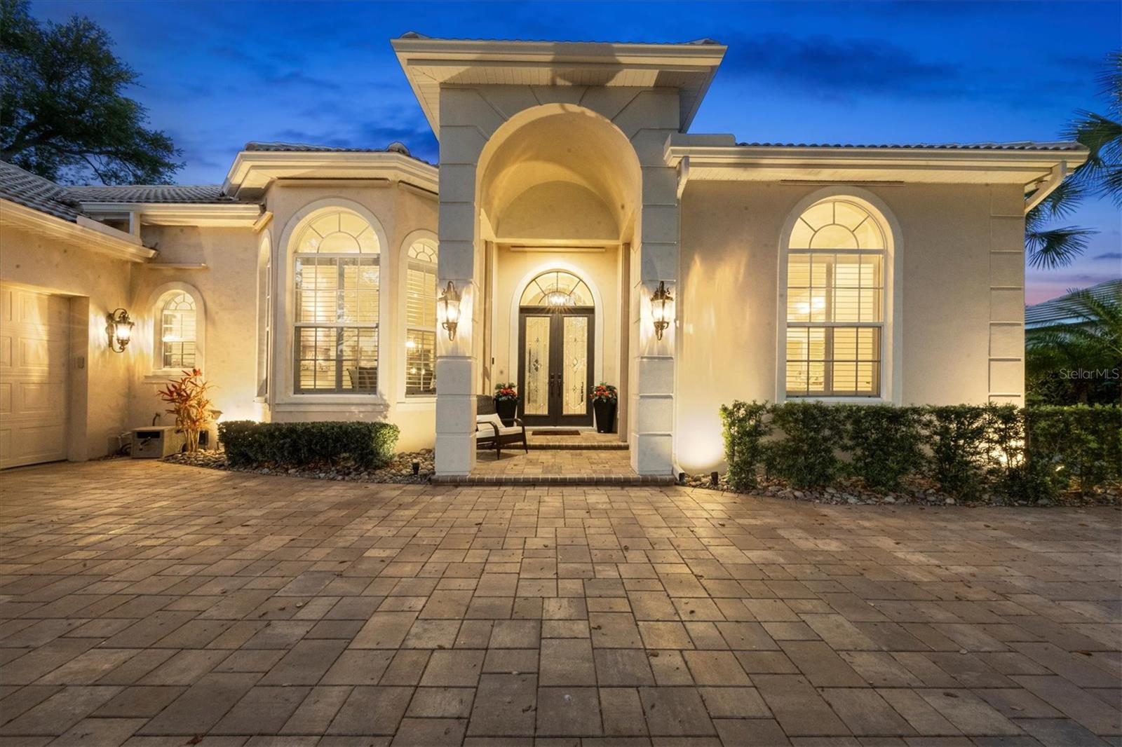 Image 64 of 100 For 19 Cayman Isles Boulevard