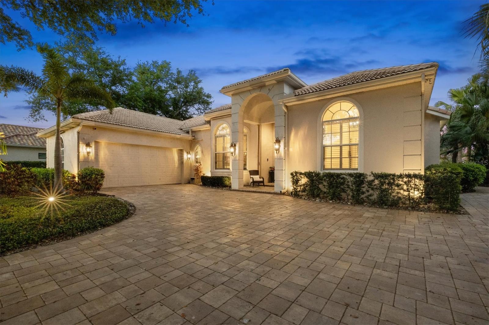 Image 66 of 100 For 19 Cayman Isles Boulevard