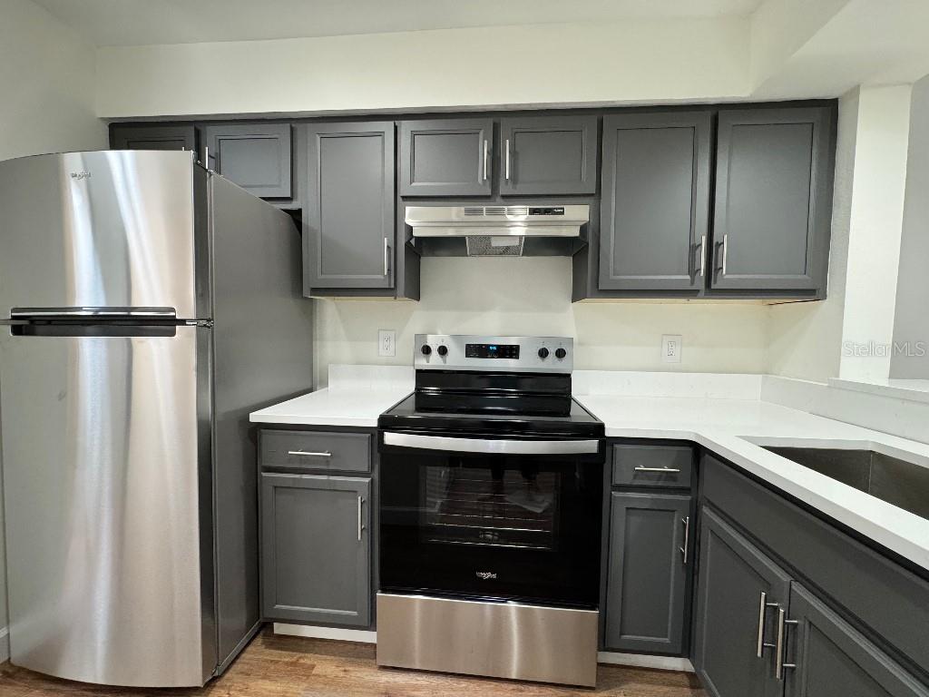 Image 2 of 7 For 3006 Semoran Boulevard H7