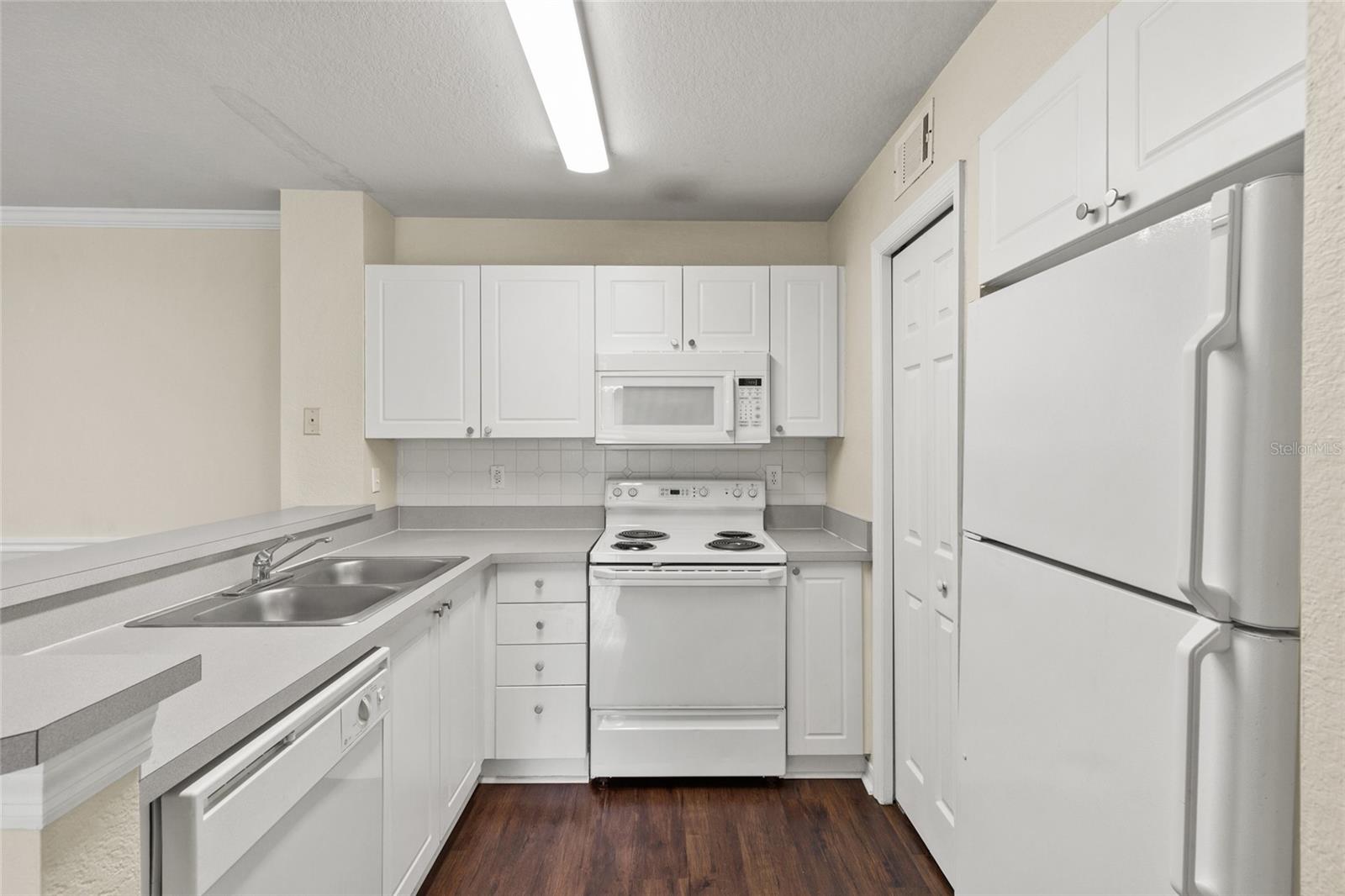 Image 3 of 25 For 18106 Peregrines Perch Place 5104