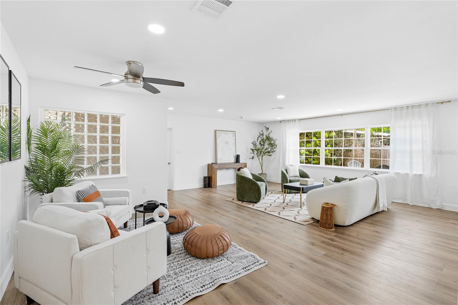 Image 11 of 30 For 2949 Bougainvillea Street
