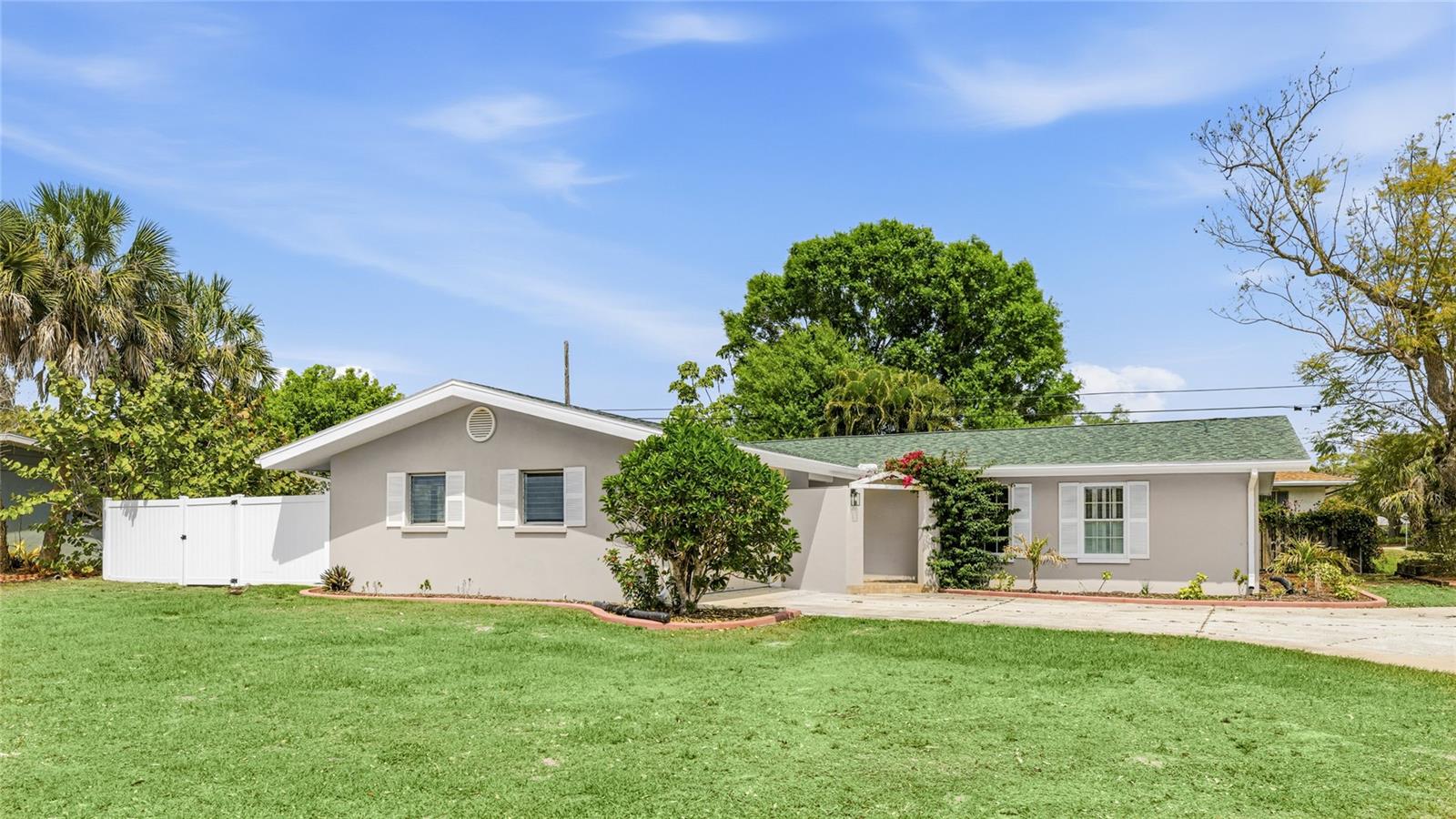 Image 4 of 30 For 2949 Bougainvillea Street
