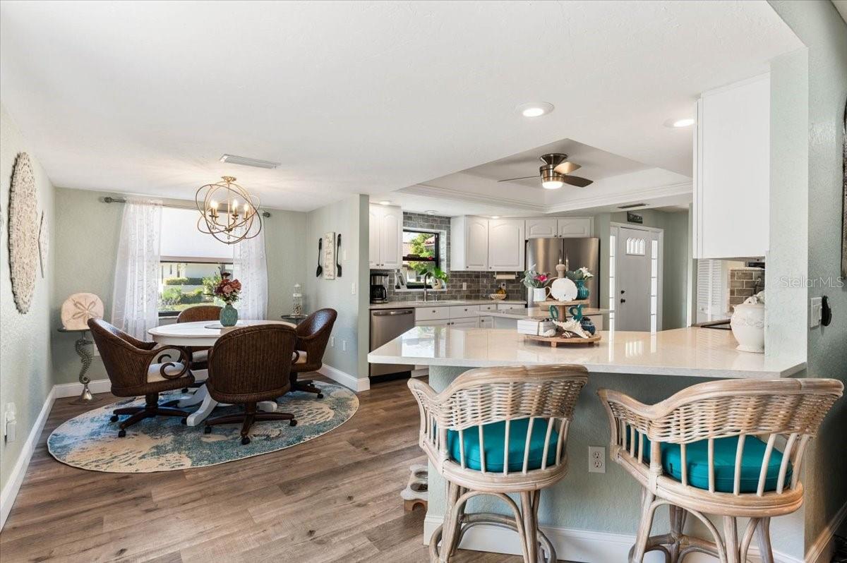 Image 13 of 52 For 286 Laurel Hollow Drive