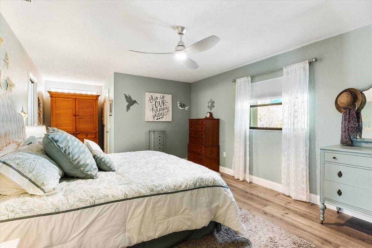 Image 18 of 52 For 286 Laurel Hollow Drive