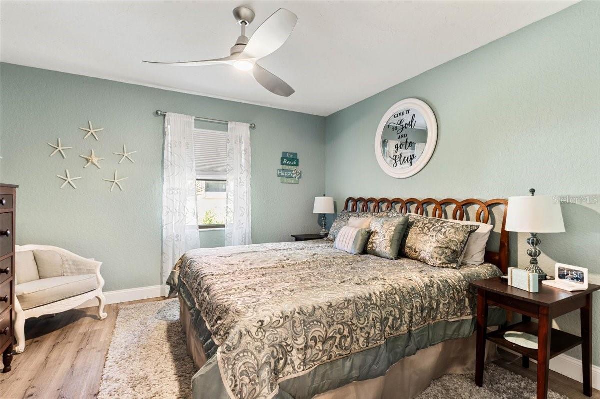 Image 21 of 52 For 286 Laurel Hollow Drive