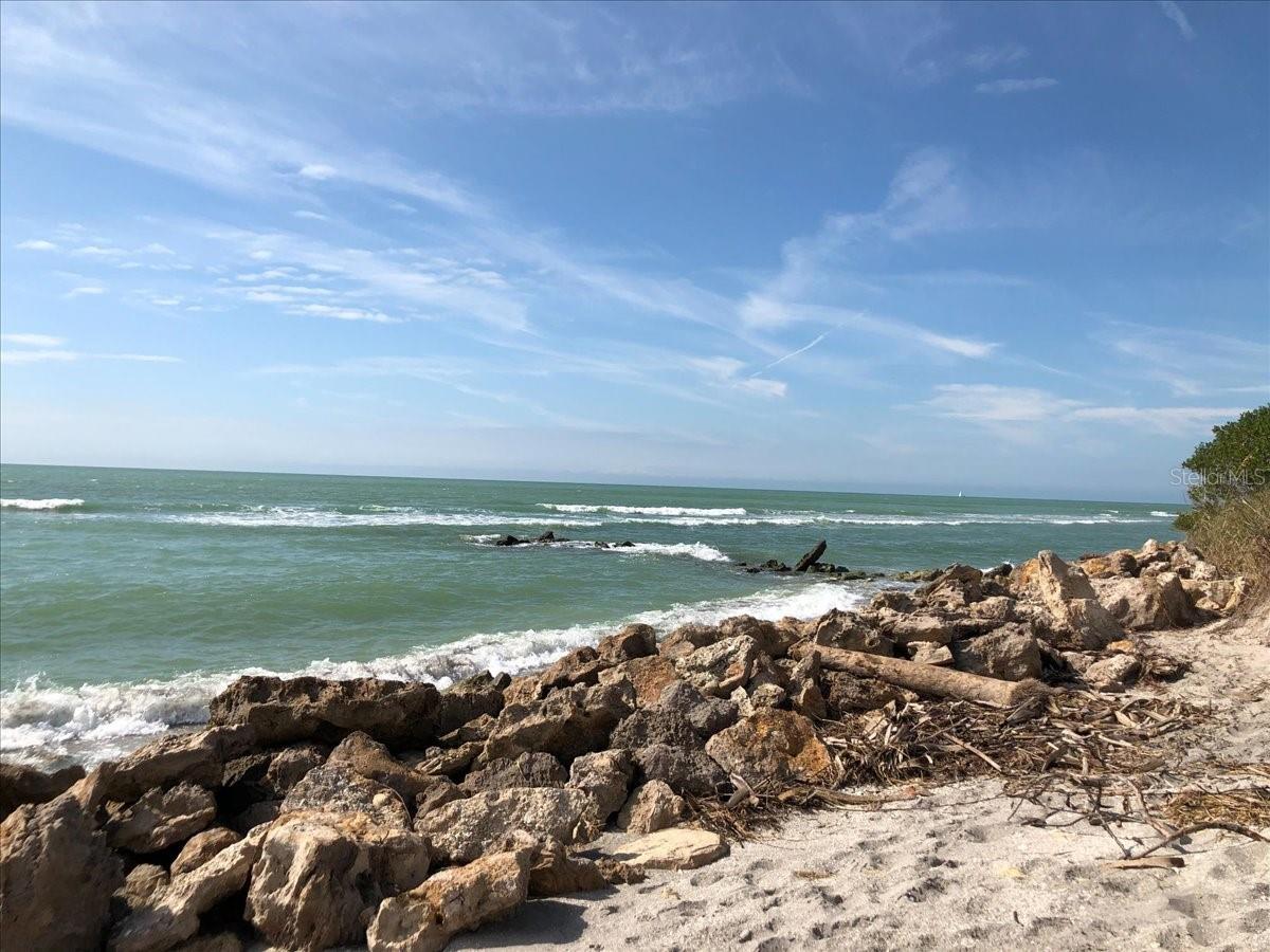 Image 42 of 52 For 286 Laurel Hollow Drive