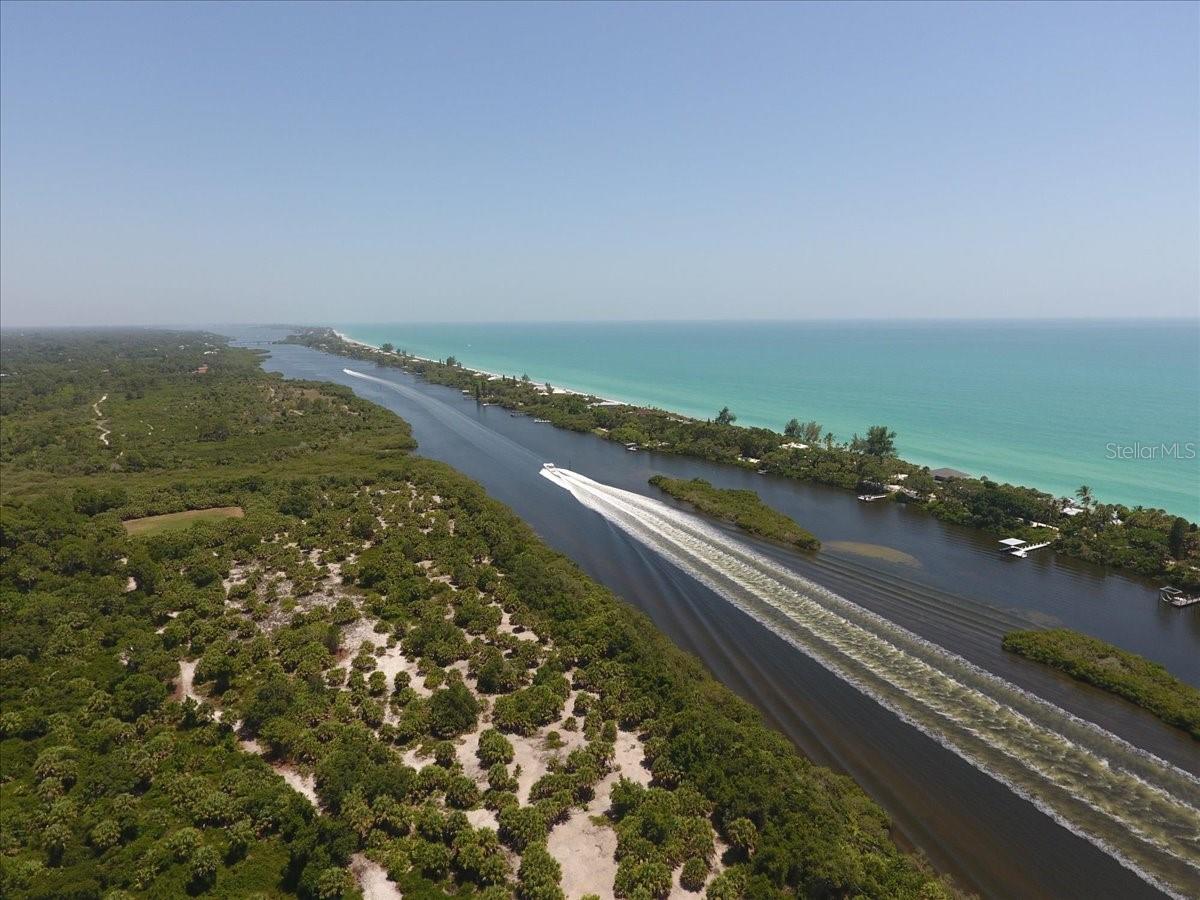 Image 48 of 52 For 286 Laurel Hollow Drive