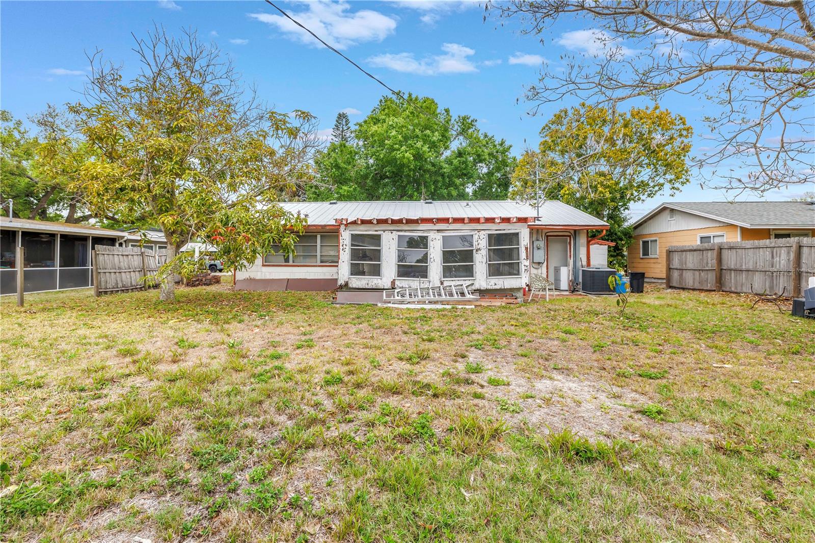 Image 10 of 11 For 2334 Prospect Street