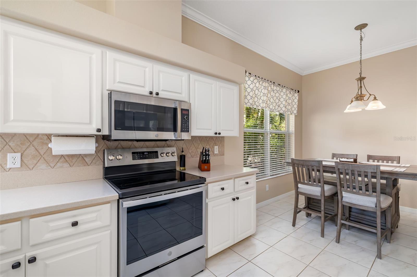 Image 17 of 65 For 613 Misty Pine Drive