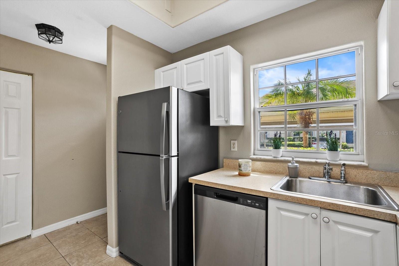 Image 10 of 37 For 4275 Castlebridge Lane 1312