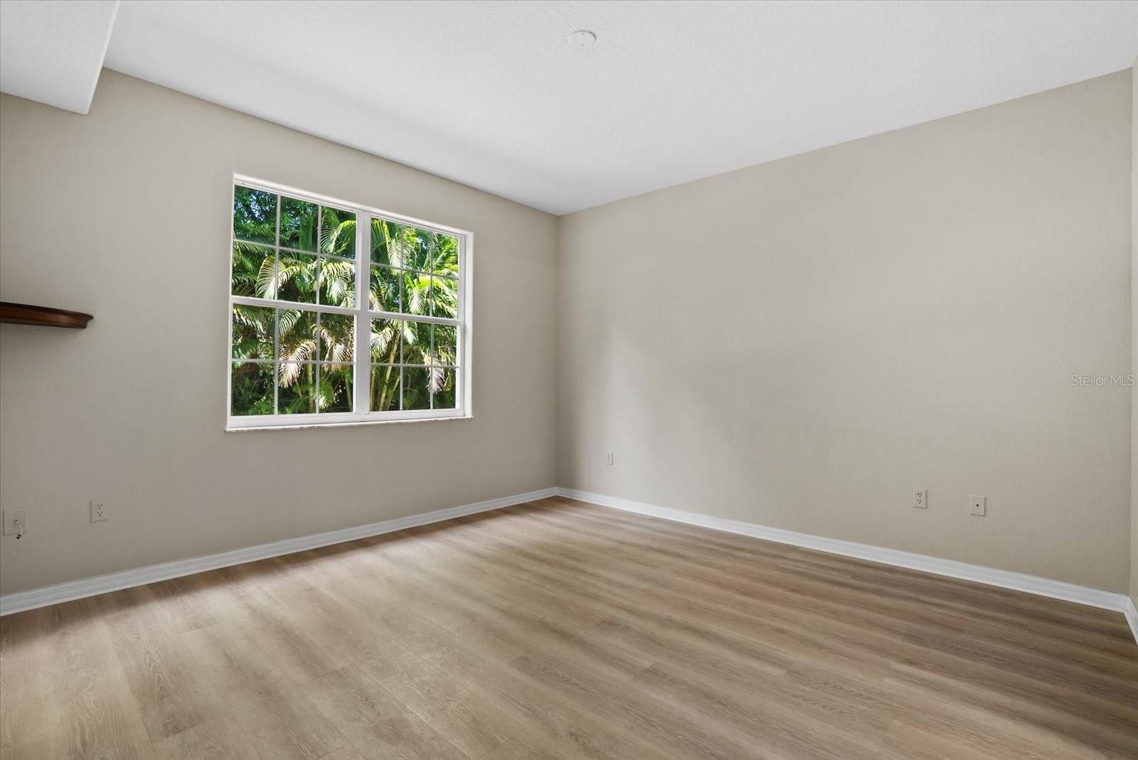 Image 14 of 37 For 4275 Castlebridge Lane 1312