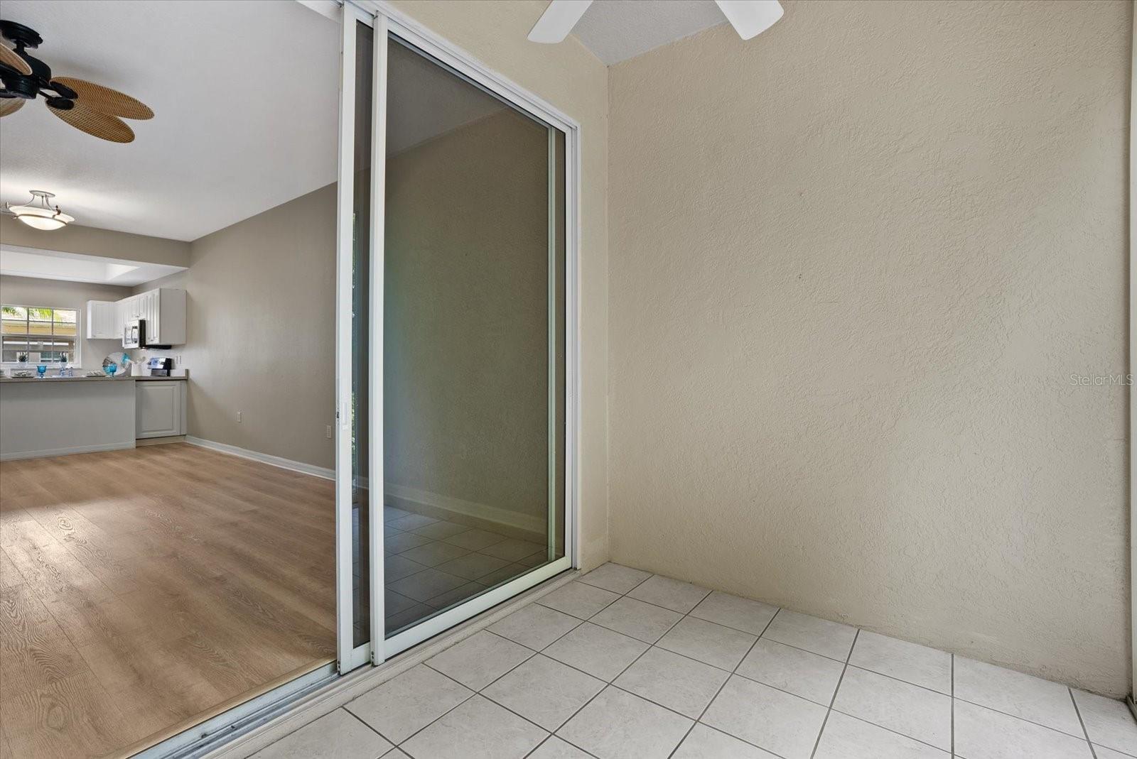 Image 22 of 37 For 4275 Castlebridge Lane 1312